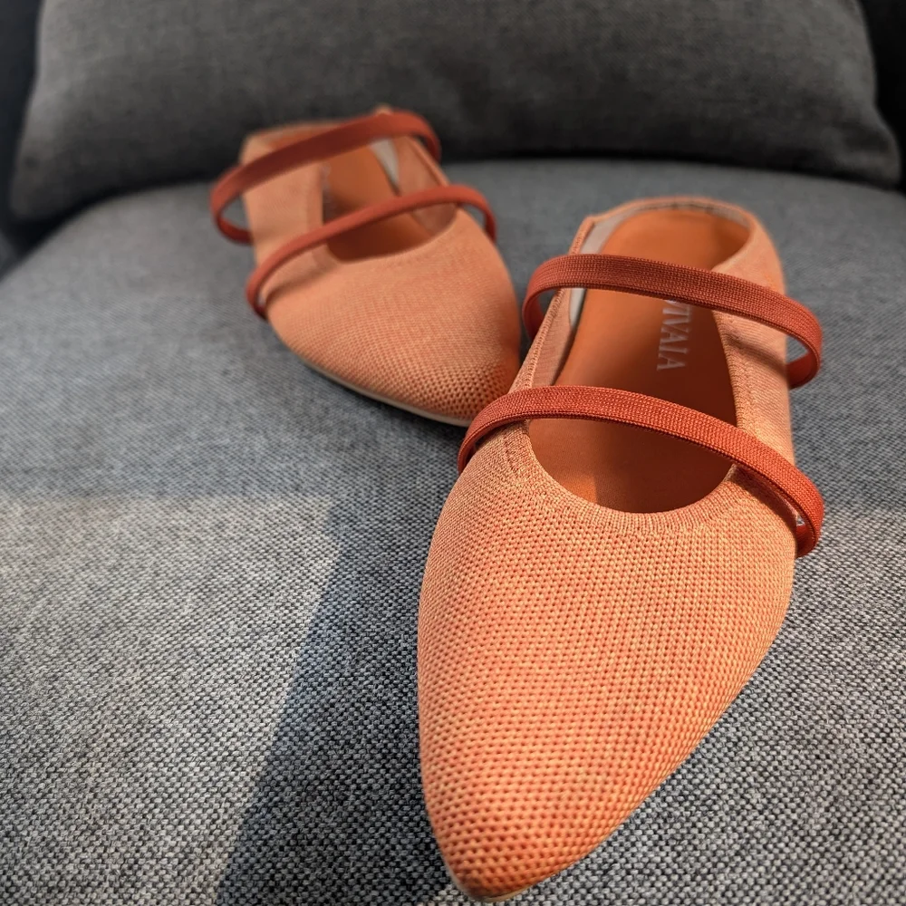 Vivaia Pointed-Toe Mules - Picture 5 of 11